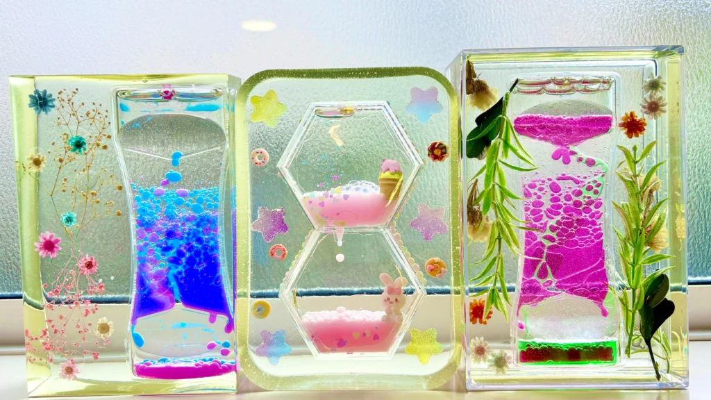 レジンでデコレーションしたおしゃれでかわいいオイルタイマー3つ